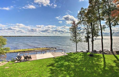 Isle House | Waterfront Lake Mille Lacs Lodge with Deck and Grill!