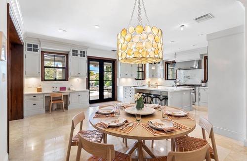 College Park Villa | Waterfront Luxurious Oasis - 5BR/5BA Villa on the Intracoastaln