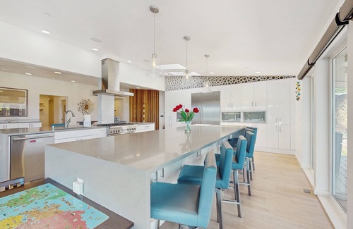 Gig Harbor House | Waterfront Luxury Retreat – Perfect for Family Reunions