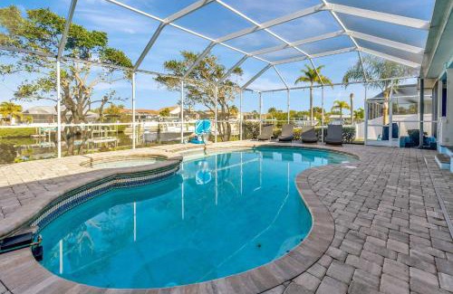 Apollo Beach House | Waterfront Pool House with Heated Pool