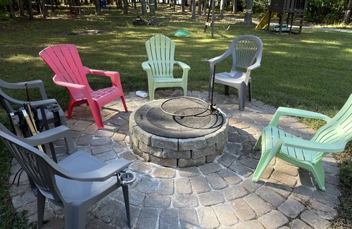 Manson House | Waterfront property at Kerr lake