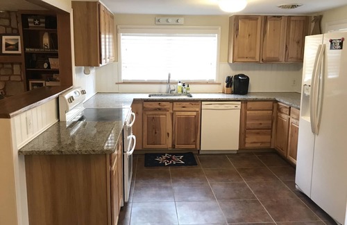 Front Royal House | Waterfront Retreat on the Shenandoah River 7 miles from National Park