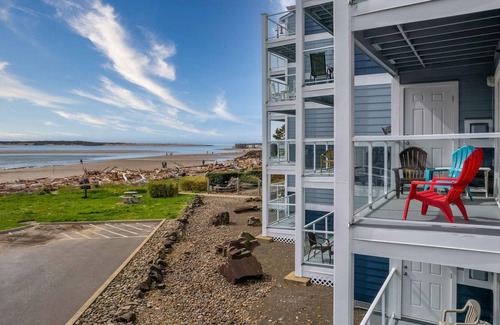 Lincoln City Condo | Waters Edge 207