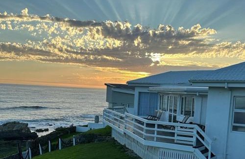 Seaview Villa | Waters Edge Beach House