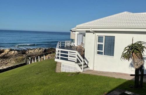 Seaview Villa | Waters Edge Beach House