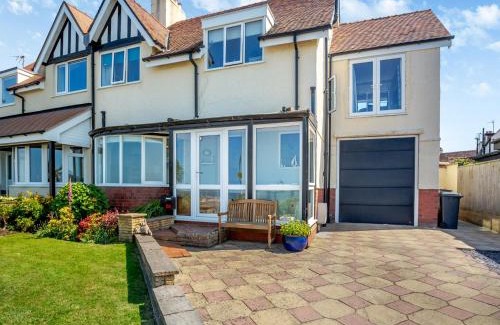 Rhos on Sea House | Waterside