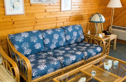 Chincoteague Hotel | Waterside Inn