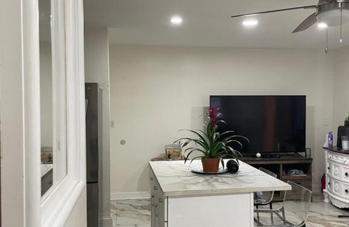 Copiague House | waterside studio plus 2 master bedroom 1full bathroom back entrance beach view canal docks Wifi code