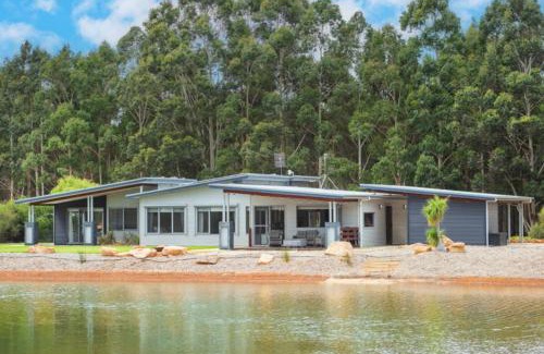 Wilyabrup House | Waterside Wilyabrup