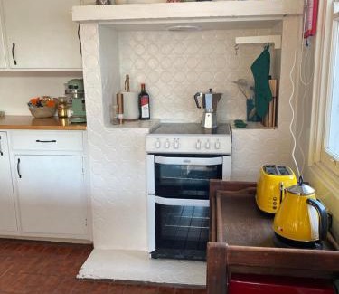 Kingscote House | WattleJack Cottage