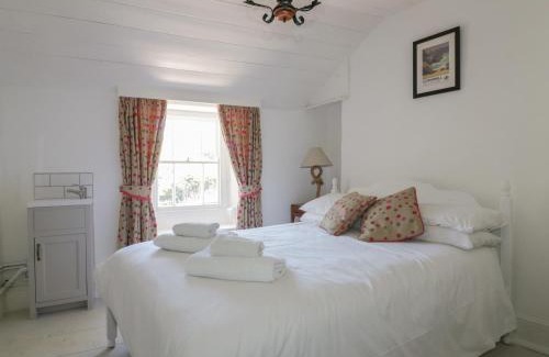 Port Isaac House | Waves End