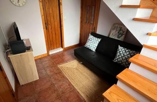 Porto Moniz Ski Chalet | Waves Song - Cottage