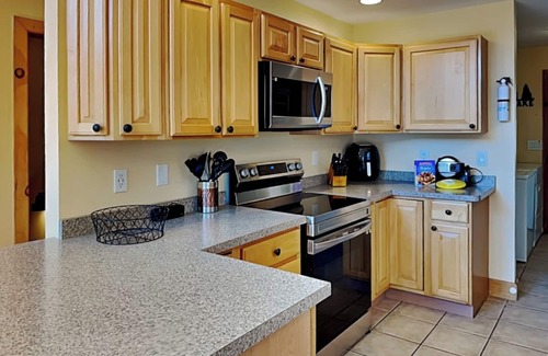 McHenry House | Waves, Waffles & Wifi