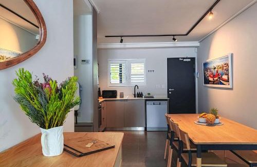 Muizenberg Apartment | Wavescape Bayview Bliss