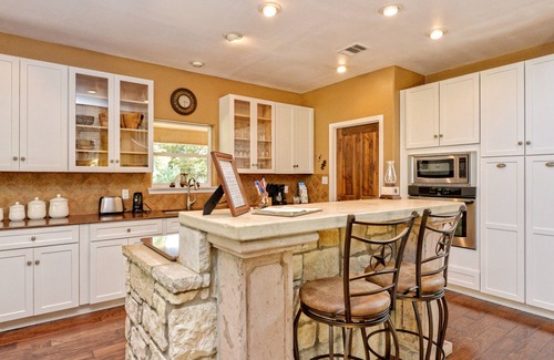 Pedernales Canyon Ranch House | We donate 10% All New Booking to Support Central TX Flood Victims to Oct 31.2025