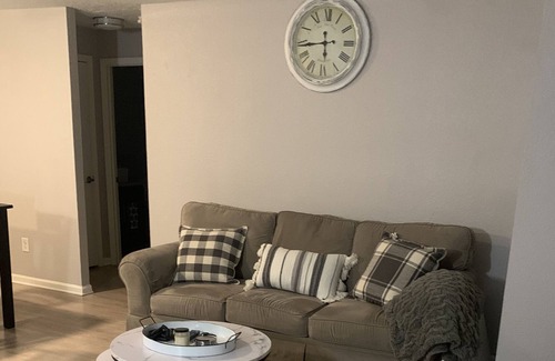 Kettering Apartment | Weekend Eclipse Special!! This Weekend Only Great View !! Great View!!