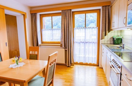 Weissenbach Apartment | "Weißenbach" - App./3 bedrooms/shower, WC - Gästehaus Hartweger