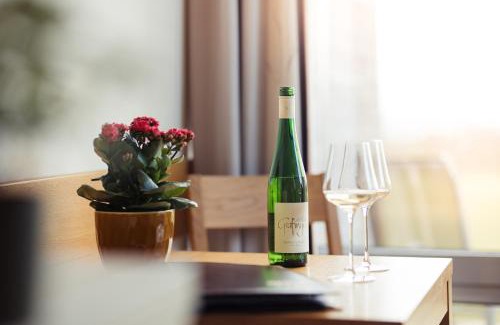 Senftenberg Hotel | WEINBLICK & WEINGUT Grafinger