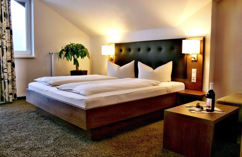Burrweiler Hotel | Weinhotel Kienle