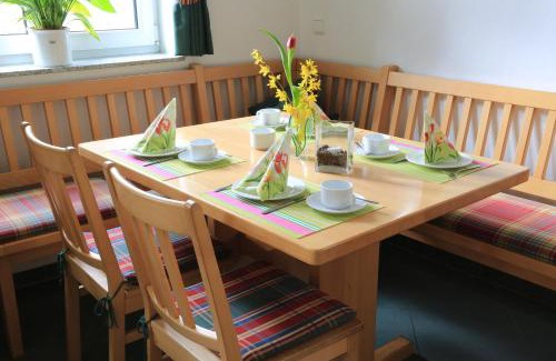 Muhlbach House | Weinstube Schwalbennest