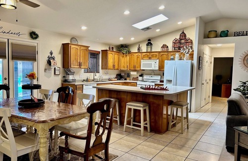 Mesa Del Sol House | Welcome Executvs/Corporate Housing, Border Patrol/Military/Contractors/Families!