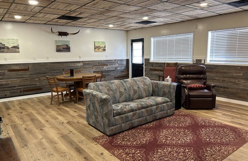 Caldwell Apartment | Welcome to a clean and comfortable apartment in historic Downtown Caldwell, Ks