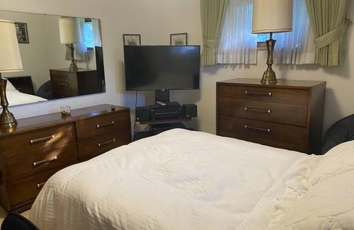 Natrona Bed & Breakfast | Welcome to a haven of comfort and serenity for nature lovers! Right off route 28