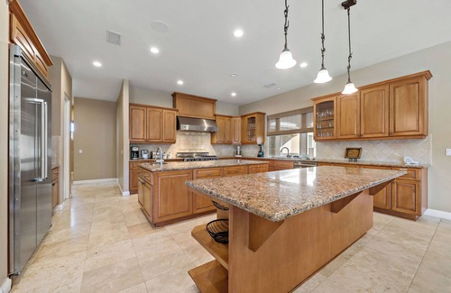 Temecula House | Welcome to Love at First Syrah! Single Story home w/pool/spa/7 bedrooms & more!