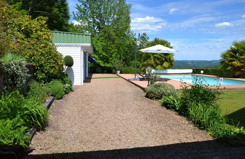 Naves House | Welcome to our Gite