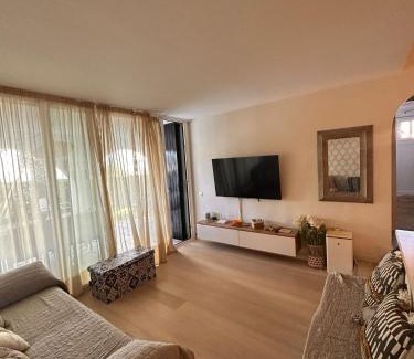 Pals Apartment | Welcome to Palsito