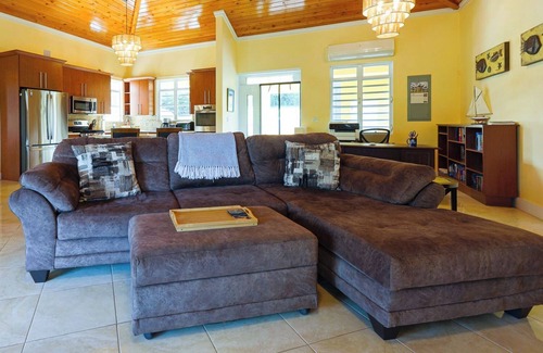 Estate Golden Rock House | Welcome to Paradise Palms in beautiful Christiansted, St. Croix!