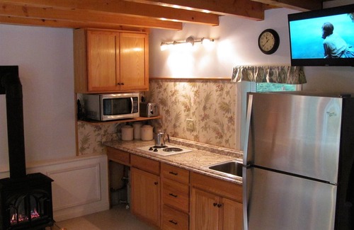 Livermore Cottage | Welcome to Parker's Cottage yours to fill with memories and adventure.
