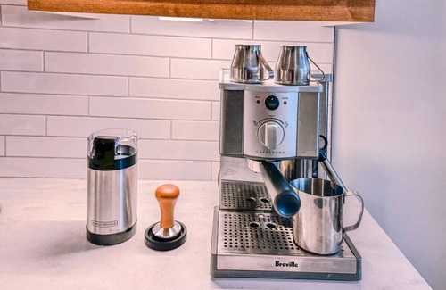 Collingwood House | Welcome to PonyTrail Spacious Family Townhome.Dog Friendly.Minutes to Blue Mountain