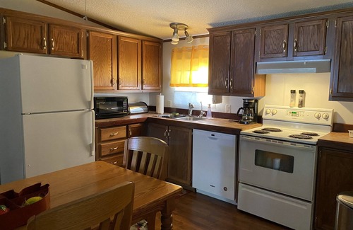 McEwen House | Welcome to SkyCapps. Family and pet friendly
