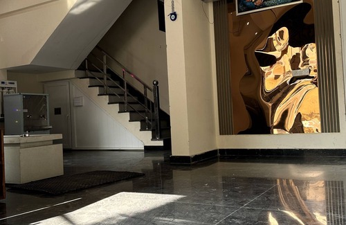 Udyog Vihar Hotel | Welcome to SUNITA’S RESIDENCY, your ideal residence near Cybercity in Gurugram.