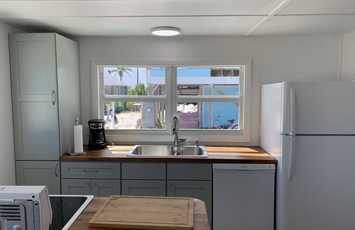 Great Guana Cay Apartment | Welcome to the Sandbox! Neat and Cozy one bedroom centrally located oceanside!