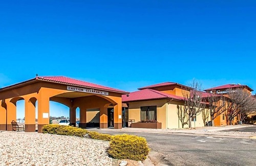 East Las Vegas Apartment | Welcome to the Comfort Inn hotel in Las Vegas New Mexico .