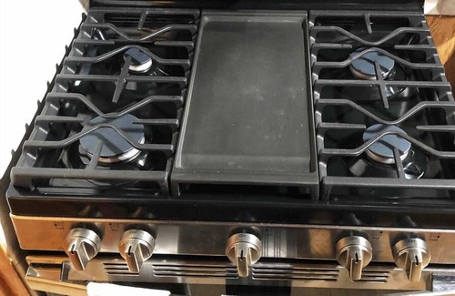 Shaver Lake Cabin | Welcome to The Lyon's Den in the beautiful East Village of Shaver Lake