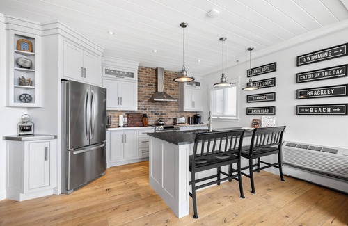 Queens Square Condo | Welcome To The North East River Condos