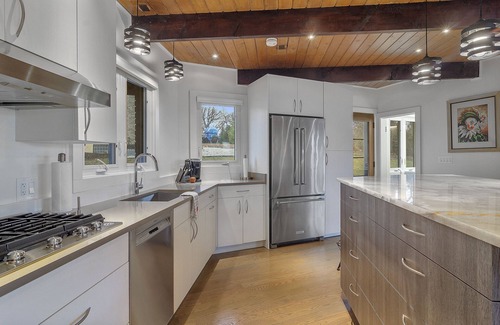 Bloomingdale House | Welcome to the Tree House. 4 bed 3 bath private home