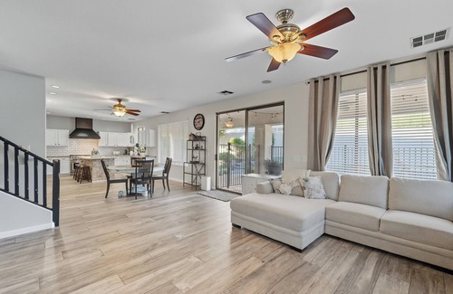 Tatum Ranch House | Welcome to your home away from home in beautiful Cave Creek!