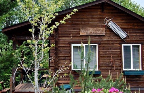 Concrete Cabin | Welcome to your year-round mountain getaway and historic ranch in the foothills of the North Cascades!
