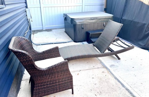 Queens House | Welcoming 2 Luxurious bedrooms entire home exclude basement