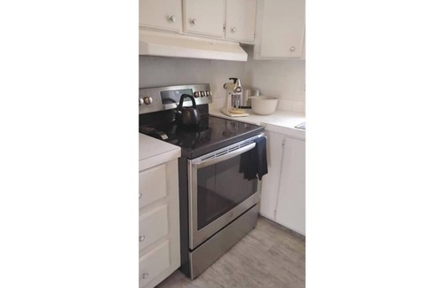 Fort Lewis House | Welcoming 3-bedroom house in Graham
