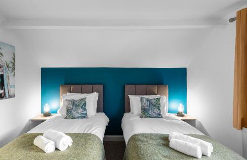 Bradley Stoke House | Well Coach House by Cliftonvalley Apartments