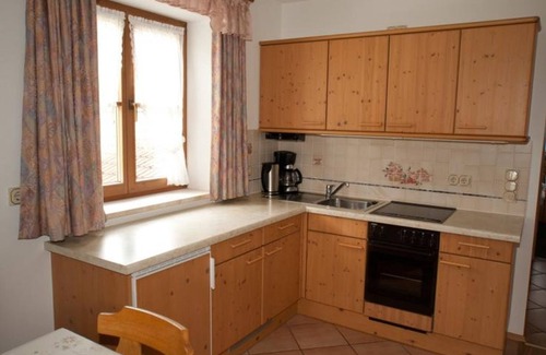 Weissbach Apartment | Well-equipped vacation apartment for 1-3 people with an unobstructed view of nature