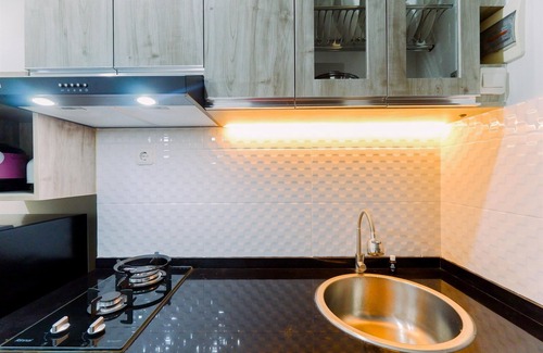 Pondokcina Apartment | Well Furnished And Cozy 1Br Apartment Atlanta Residences