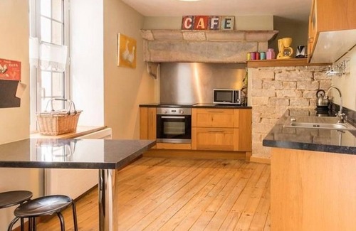 Bonnevent-et-Velloreille-les-Bonnevent Cottage | Wellness cottage: pool, sauna, gym near Besançon