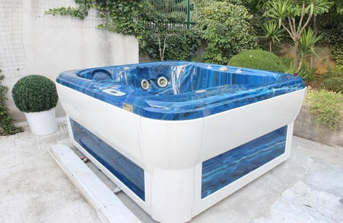 Split Apartment | WELLNESS-SPORT OASIS WITH HEATED POOL -PARK FOREST