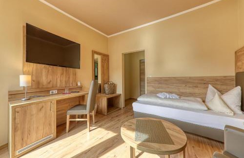 Achslach Hotel | Wellnesshotel deine Auszeit, Adults only